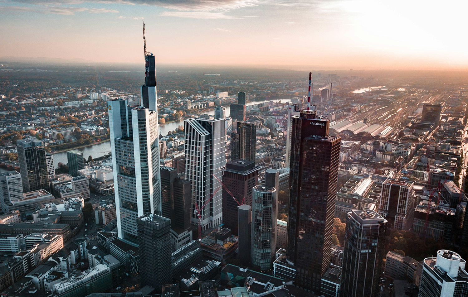 Skyline von Frankfurt Lohnbuchhaltung in Frankfurt